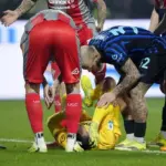 Kiper Timnas Indonesia Emil Audero Terluka Akibat Flare, Pelatih Cremonese Serukan Pemberantasan Aksi Suporter