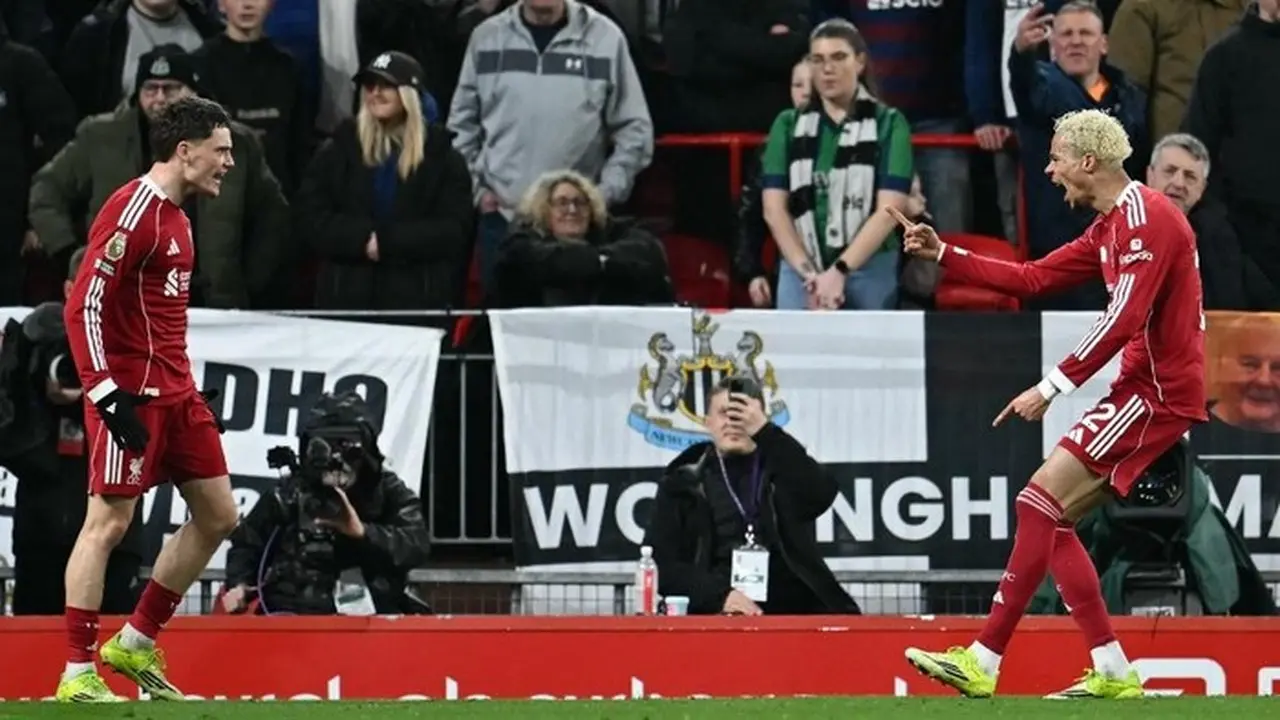 Duet Maut Ekitike-Wirtz Kembali Bersinar, Liverpool Bungkam Newcastle United 4-1 Duet Maut Ekitike-Wirtz Kembali Bersinar, Liverpool Bungkam Newcastle United 4-1