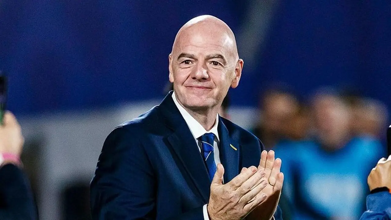 Menpora Ukraina Kecam FIFA Pertimbangkan Cabut Sanksi Rusia: Tindakan Tak Bertanggung Jawab Menpora Ukraina Kecam FIFA Pertimbangkan Cabut Sanksi Rusia: Tindakan Tak Bertanggung Jawab