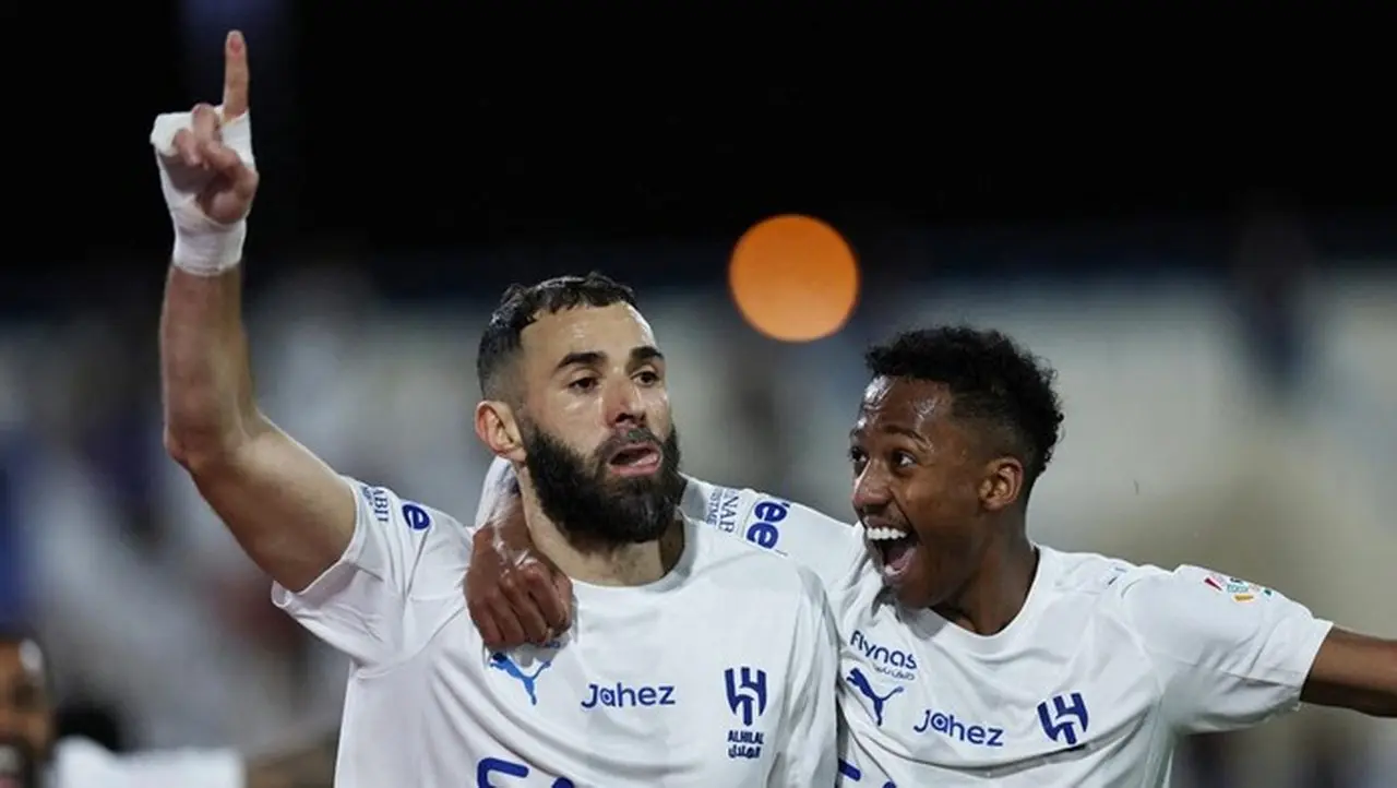 Debut Sensasional Karim Benzema di Al Hilal: Hat-trick dan Man of the Match Debut Sensasional Karim Benzema di Al Hilal: Hat-trick dan Man of the Match