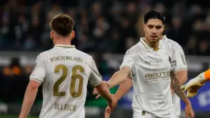 Bundesliga: Kevin Diks Main Penuh, Duel Moenchengladbach vs Leverkusen Berakhir Imbang 1-1