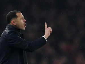Liam Rosenior Ukir Sejarah: Chelsea Raih 4 Kemenangan Beruntun di Liga Primer