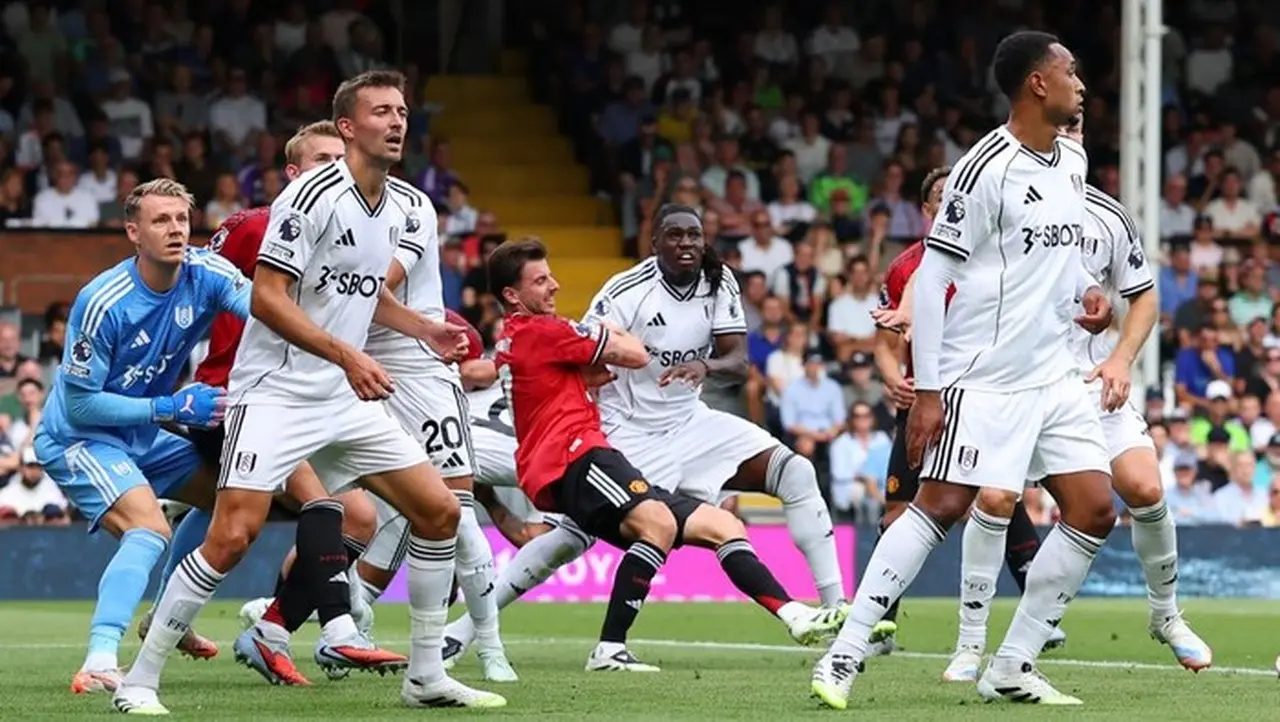 Prediksi Man United vs Fulham: Setan Merah Unggul Tipis dengan Peluang Menang 51,7 Persen Prediksi Man United vs Fulham: Setan Merah Unggul Tipis dengan Peluang Menang 51,7 Persen