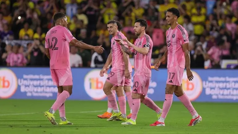 Lionel Messi di Usia Senja: Gol Kelas Dunia dan Assist Krusial Warnai Laga Pramusim Inter Miami Lionel Messi di Usia Senja: Gol Kelas Dunia dan Assist Krusial Warnai Laga Pramusim Inter Miami