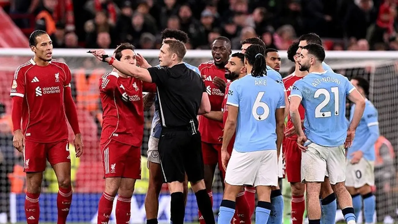 VAR Anulir Gol Cherki ke Gawang Liverpool, Pep Guardiola Bingung: Berikan Gol, Lalu Pulang! VAR Anulir Gol Cherki ke Gawang Liverpool, Pep Guardiola Bingung: Berikan Gol, Lalu Pulang!