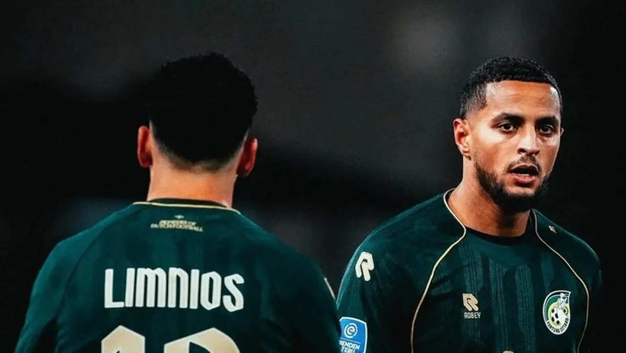 Heracles Almelo Taklukkan Fortuna Sittard 2-1, Justin Hubner Diganjar Kartu Kuning Heracles Almelo Taklukkan Fortuna Sittard 2-1, Justin Hubner Diganjar Kartu Kuning