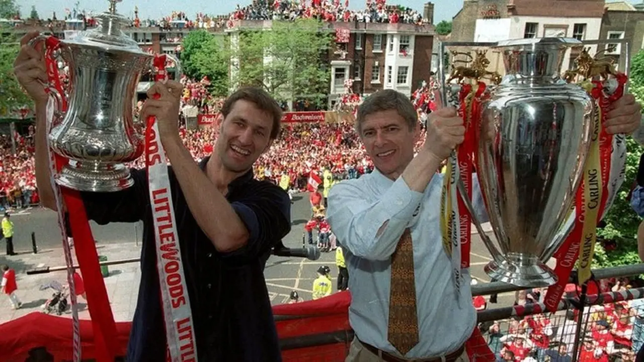 Drama Premier League: Sejarah Comeback Gila, Arsenal dan MU Pernah Tertinggal Dua Digit Poin