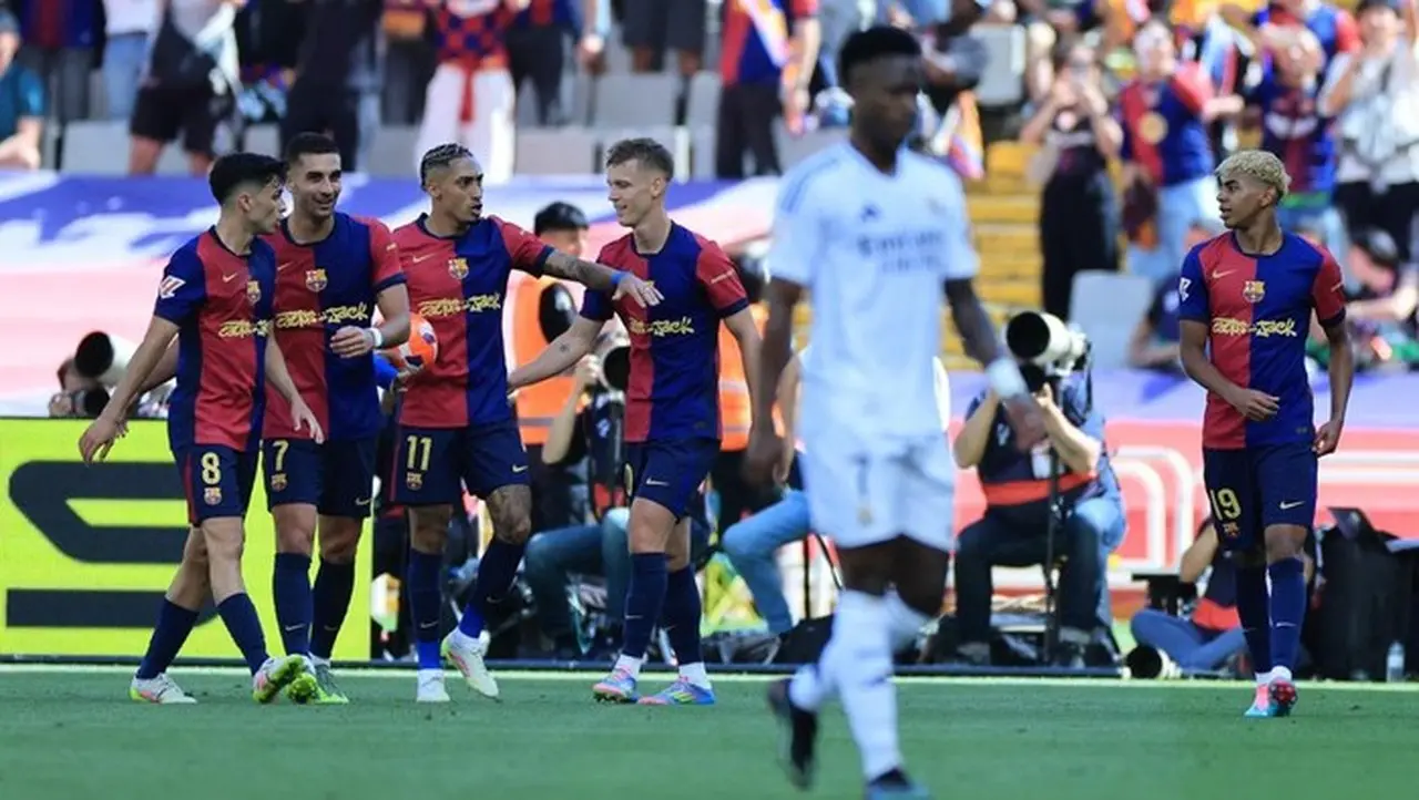 Raphinha: Barcelona Tak Peduli Real Madrid, Fokus Raih Kemenangan Sendiri Raphinha: Barcelona Tak Peduli Real Madrid, Fokus Raih Kemenangan Sendiri