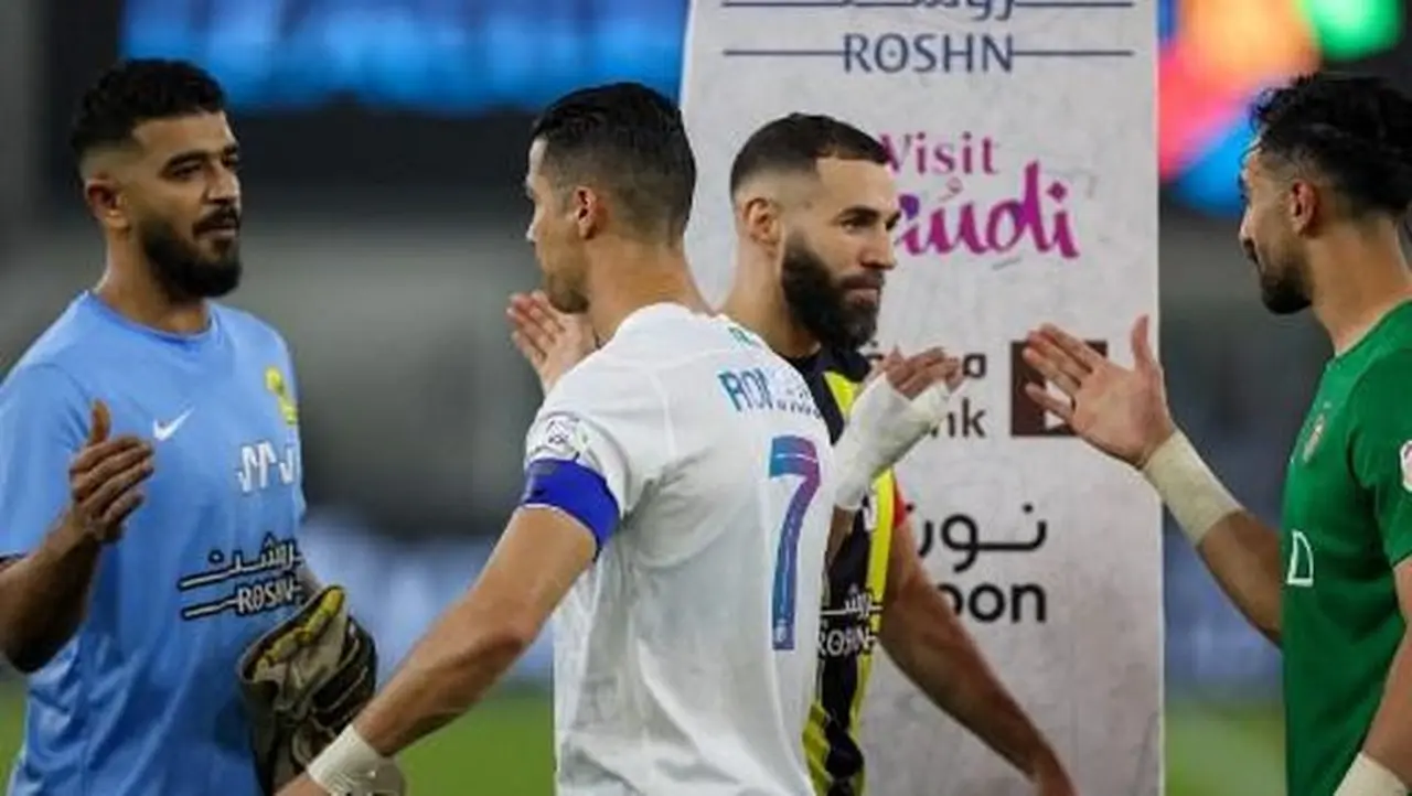 Cristiano Ronaldo Diduga Kesal Diledek Karim Benzema Soal Gaji dan Trofi di Arab Saudi Cristiano Ronaldo Diduga Kesal Diledek Karim Benzema Soal Gaji dan Trofi di Arab Saudi