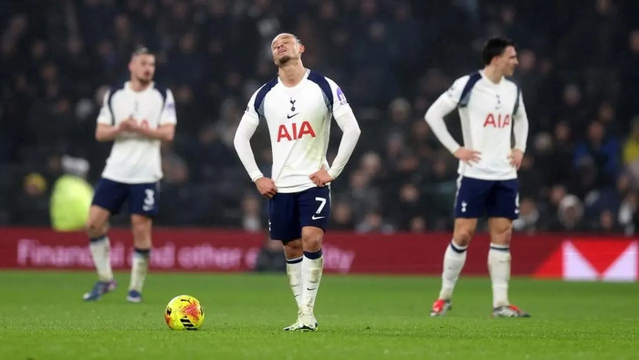 Ange Postecoglou Kritik Tottenham: Berlagak Klub Besar, Tapi Tak Punya Kemampuan Ange Postecoglou Kritik Tottenham: Berlagak Klub Besar, Tapi Tak Punya Kemampuan