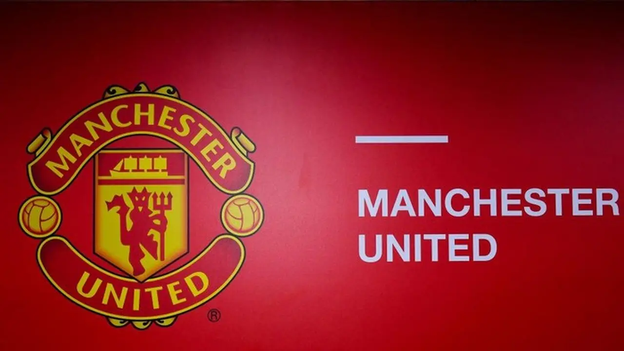 Manchester United Tegaskan Komitmen Inklusivitas Pasca Komentar Kontroversial Sir Jim Ratcliffe Manchester United Tegaskan Komitmen Inklusivitas Pasca Komentar Kontroversial Sir Jim Ratcliffe