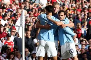 Arsenal Diperingatkan: Manchester City Ahli Comeback dalam Perburuan Gelar Liga Inggris