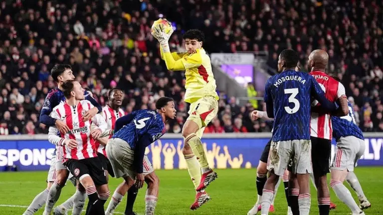 David Raya Tak Khawatir Jarak Poin Arsenal dengan Man City Menyempit David Raya Tak Khawatir Jarak Poin Arsenal dengan Man City Menyempit