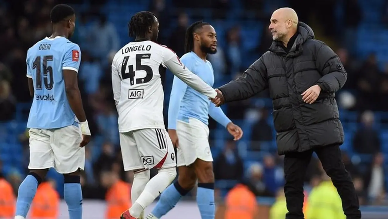 Pep Guardiola Akui Manchester City Membosankan Meski Lolos ke Babak 5 Piala FA Pep Guardiola Akui Manchester City Membosankan Meski Lolos ke Babak 5 Piala FA