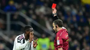 Kontroversi Kartu Merah Kalulu: Bastoni Disorot, Wasit La Pena Dikecam Petinggi Juventus