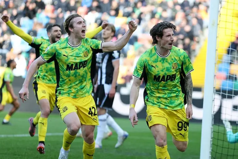 Drama Bluenergy Stadium: Sassuolo Comeback Dramatis Bungkam Udinese 2-1 Drama Bluenergy Stadium: Sassuolo Comeback Dramatis Bungkam Udinese 2-1