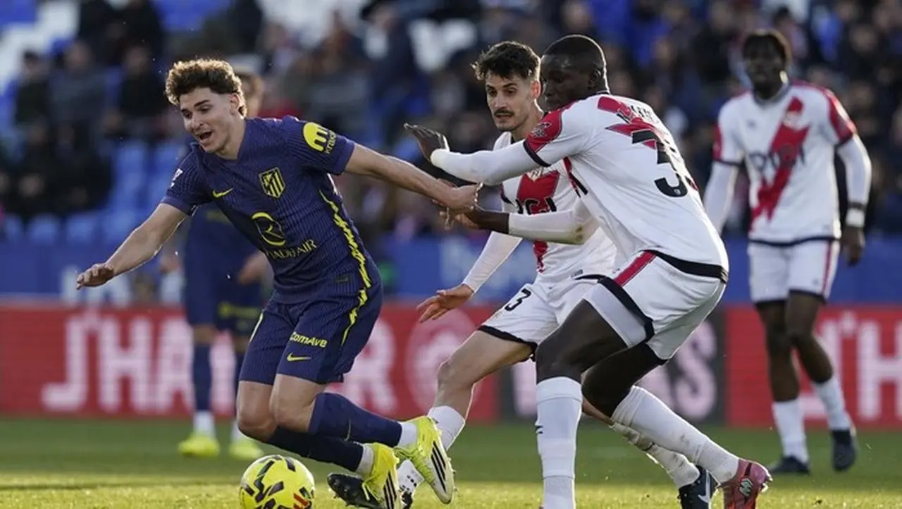 Rayo Vallecano Bungkam Atletico Madrid 3-0 di Kandang Sendiri Rayo Vallecano Bungkam Atletico Madrid 3-0 di Kandang Sendiri