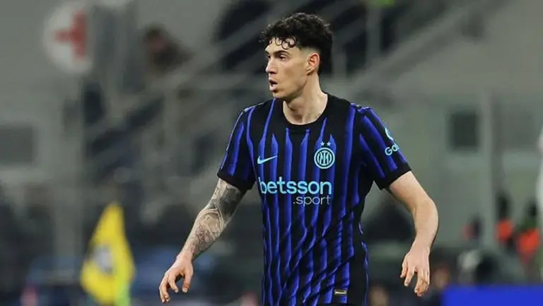 Diving Bastoni Berujung Kartu Merah Lawan Juventus, Inter Milan Takkan Kena Sanksi Tambahan Diving Bastoni Berujung Kartu Merah Lawan Juventus, Inter Milan Takkan Kena Sanksi Tambahan