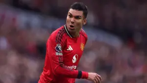 Bangkit Bersama Carrick, Casemiro Buktikan Diri Belum Ditinggalkan Sepak Bola