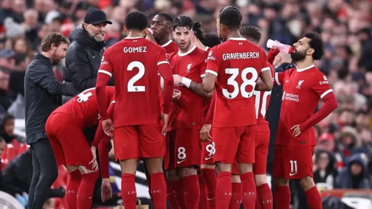 Premier League Izinkan Pemain Muslim Buka Puasa di Tengah Laga Selama Ramadan Premier League Izinkan Pemain Muslim Buka Puasa di Tengah Laga Selama Ramadan