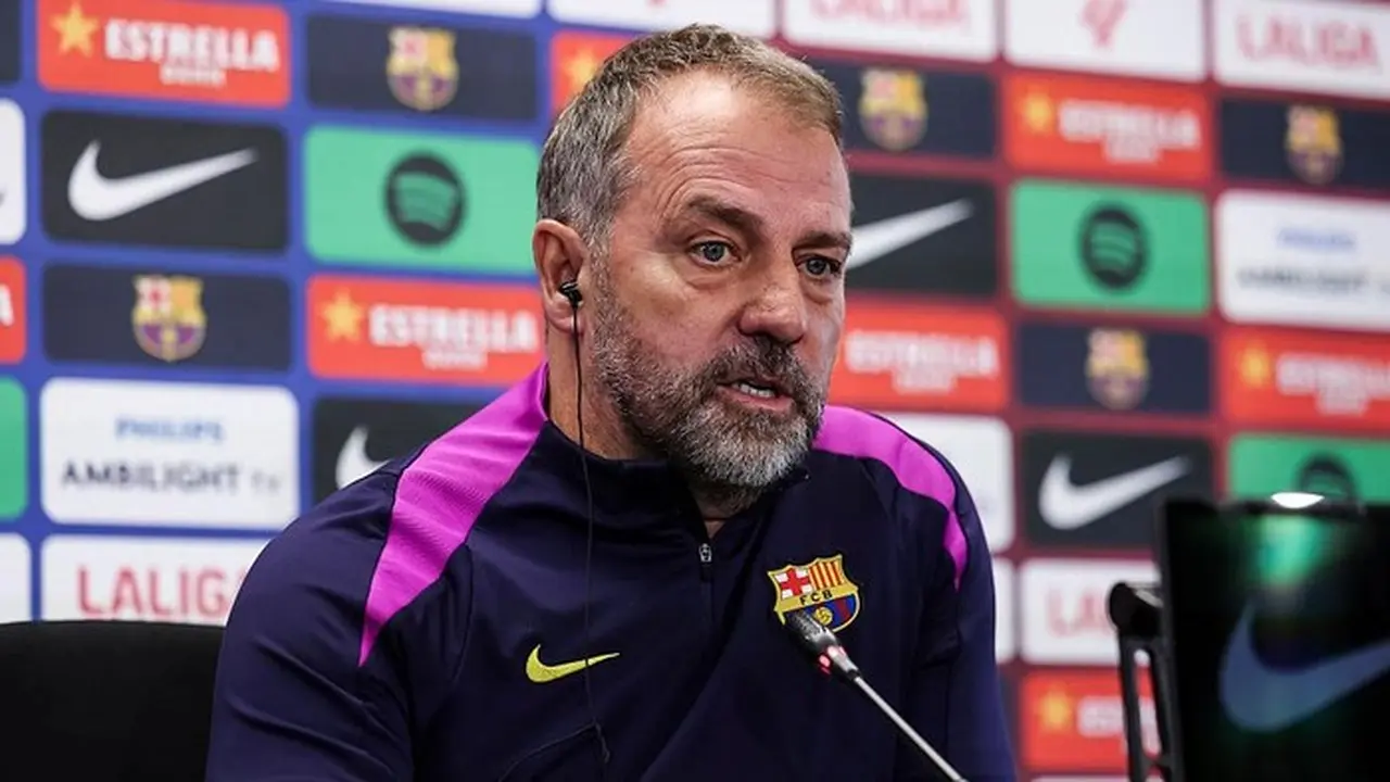 Gol Kontroversial Girona ke Gawang Barcelona, Hansi Flick Enggan Salahkan Wasit Gol Kontroversial Girona ke Gawang Barcelona, Hansi Flick Enggan Salahkan Wasit