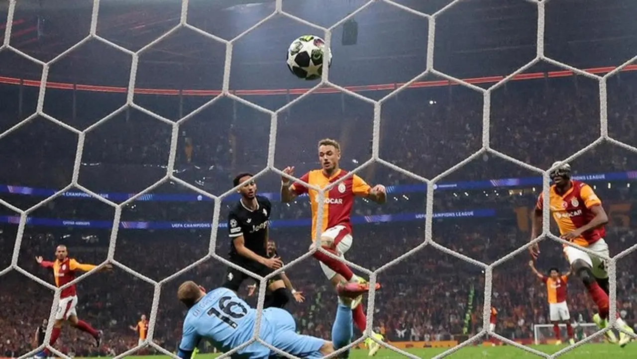 Juventus Tak Berdaya di Kandang Galatasaray, Pertahanan Rapuh Jadi Sorotan Utama Juventus Tak Berdaya di Kandang Galatasaray, Pertahanan Rapuh Jadi Sorotan Utama