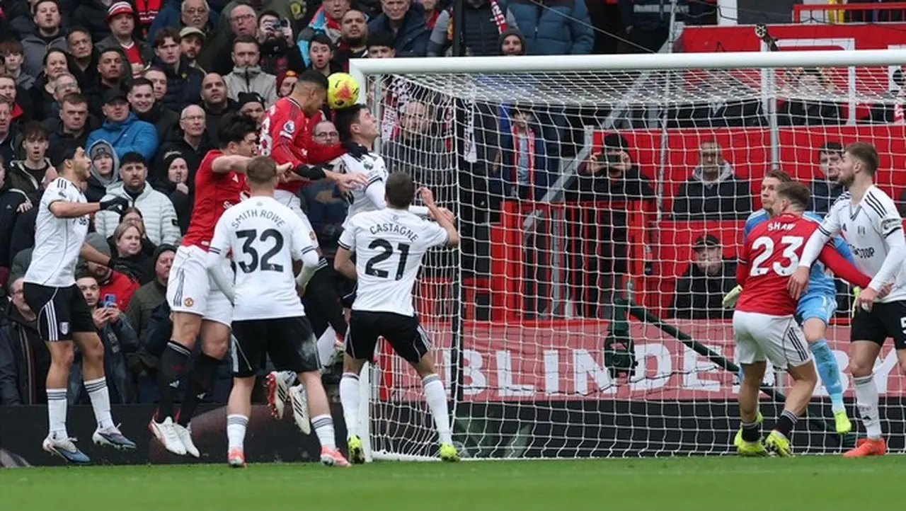 Marco Silva Protes Keras Gol Pertama MU: Keputusan Wasit dan VAR Mengerikan Marco Silva Protes Keras Gol Pertama MU: Keputusan Wasit dan VAR Mengerikan