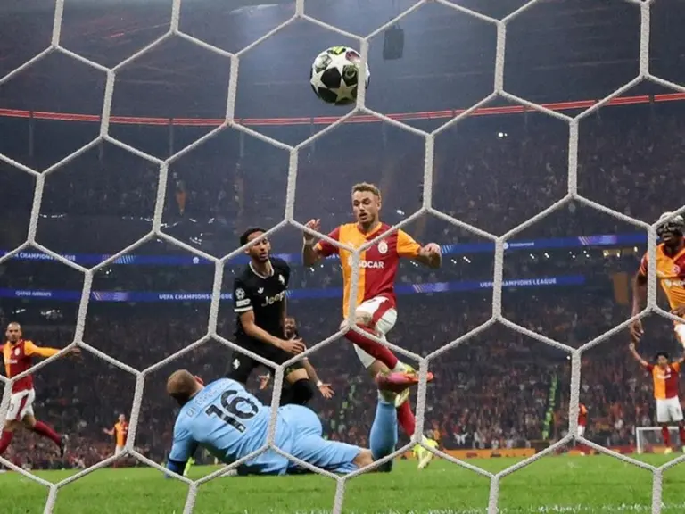 Galatasaray Bantai Juventus 5-2, Okan Buruk Sebut Laga Tak Terlupakan Galatasaray Bantai Juventus 5-2, Okan Buruk Sebut Laga Tak Terlupakan