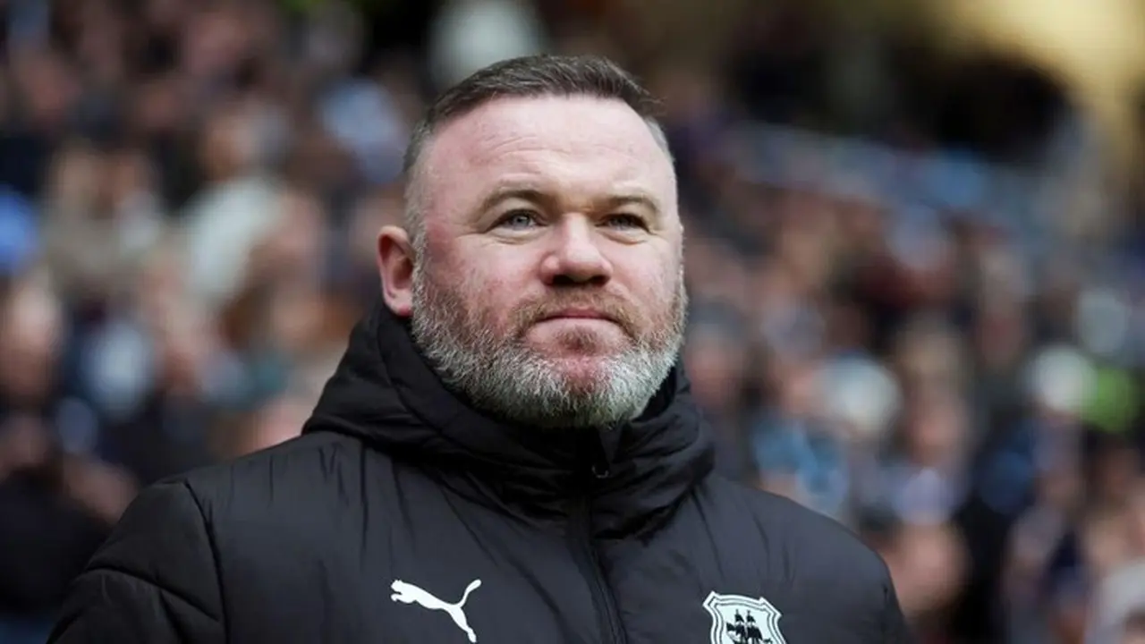 Wayne Rooney Pertanyakan Larangan Selebrasi Gol Usai Insiden Rasial Vinicius Junior Wayne Rooney Pertanyakan Larangan Selebrasi Gol Usai Insiden Rasial Vinicius Junior