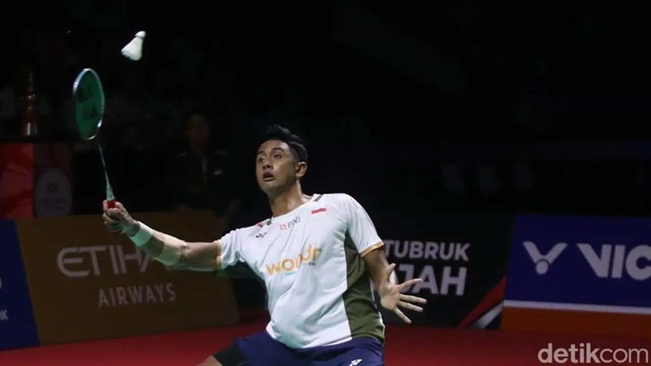 Format Baru Turnamen Bulu Tangkis 11 Hari: Alwi Farhan Ungkap Sisi Positif dan Negatif Format Baru Turnamen Bulu Tangkis 11 Hari: Alwi Farhan Ungkap Sisi Positif dan Negatif