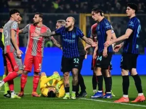 Emil Audero Terkena Flare Suporter Inter, Bos Nerazzurri Marotta Kecam Keras Aksi Konyol
