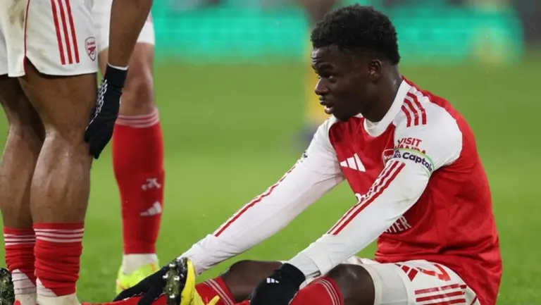 Bukayo Saka Cedera Usai Cetak Gol dan Teken Kontrak Baru, Arsenal Terancam Tanpa Bintangnya Bukayo Saka Cedera Usai Cetak Gol dan Teken Kontrak Baru, Arsenal Terancam Tanpa Bintangnya