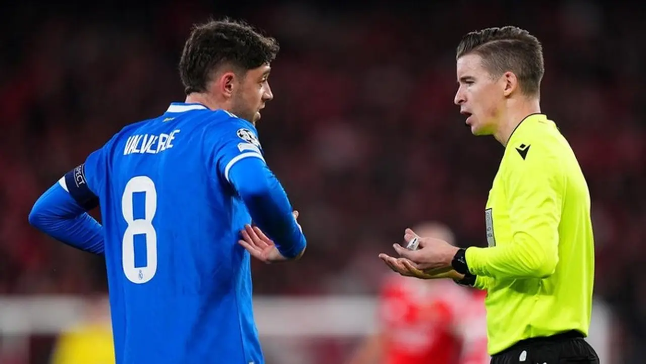 Benfica Laporkan Federico Valverde ke UEFA Atas Insiden Pukulan ke Samuel Dahl Benfica Laporkan Federico Valverde ke UEFA Atas Insiden Pukulan ke Samuel Dahl