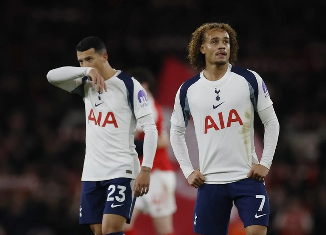 Sponsor Utama Tottenham Hotspur Terancam Cabut Akibat Kinerja Buruk Klub Sponsor Utama Tottenham Hotspur Terancam Cabut Akibat Kinerja Buruk Klub